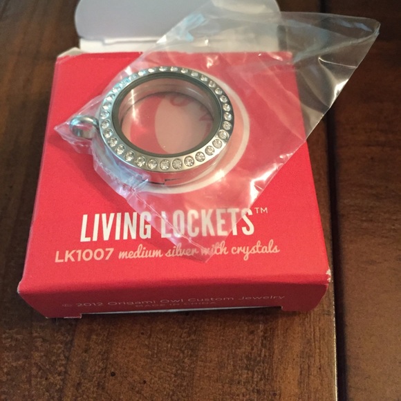 Origami owl - Picture 1 of 2